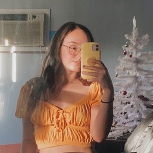 Meet your Posher, Hannah